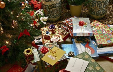 Tree and Christmas presents